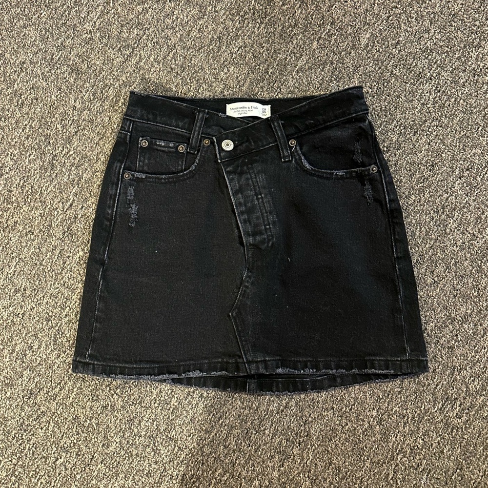 Abercrombie 90s micro mini high rise denim skirt